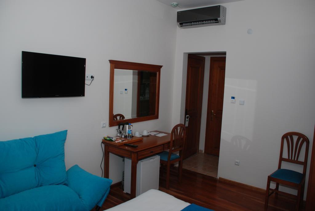 Mavi Inci Park Otel Erdek Quarto foto