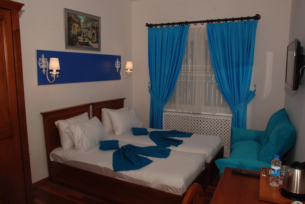 Mavi Inci Park Otel Erdek Quarto foto