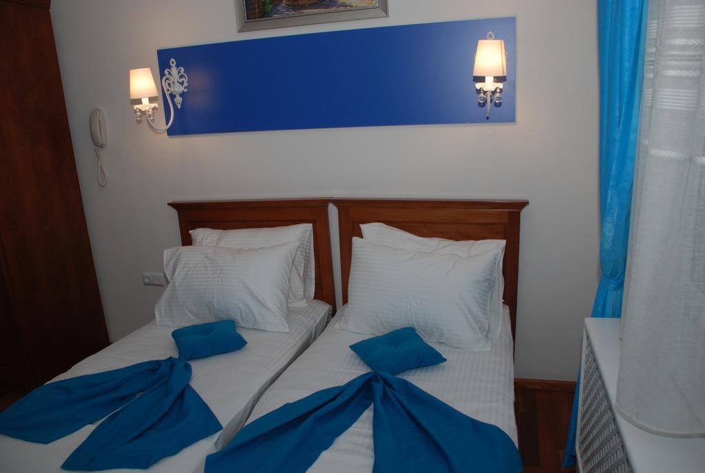 Mavi Inci Park Otel Erdek Quarto foto